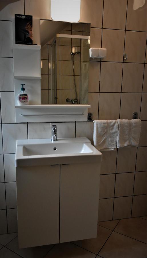 Ovar Apartman Mosonmagyaróvár Exteriör bild