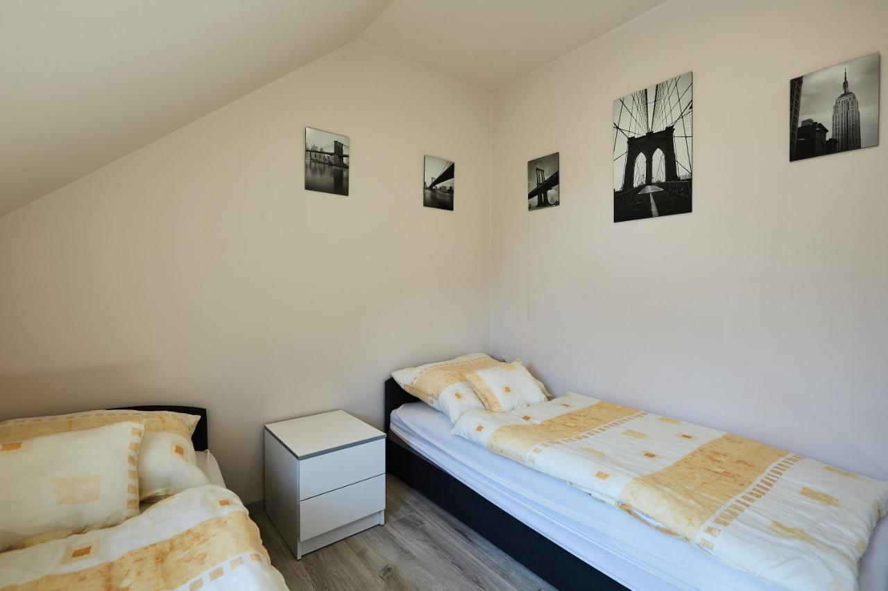 Ovar Apartman Mosonmagyaróvár Exteriör bild